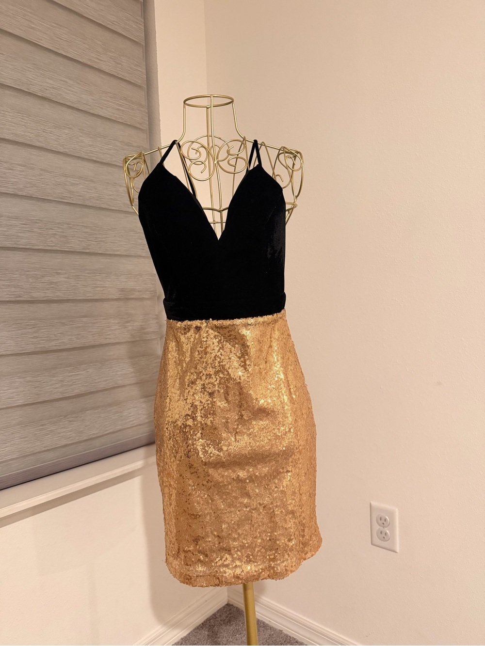 Black & Gold Sequin Velvet Cocktail Dress